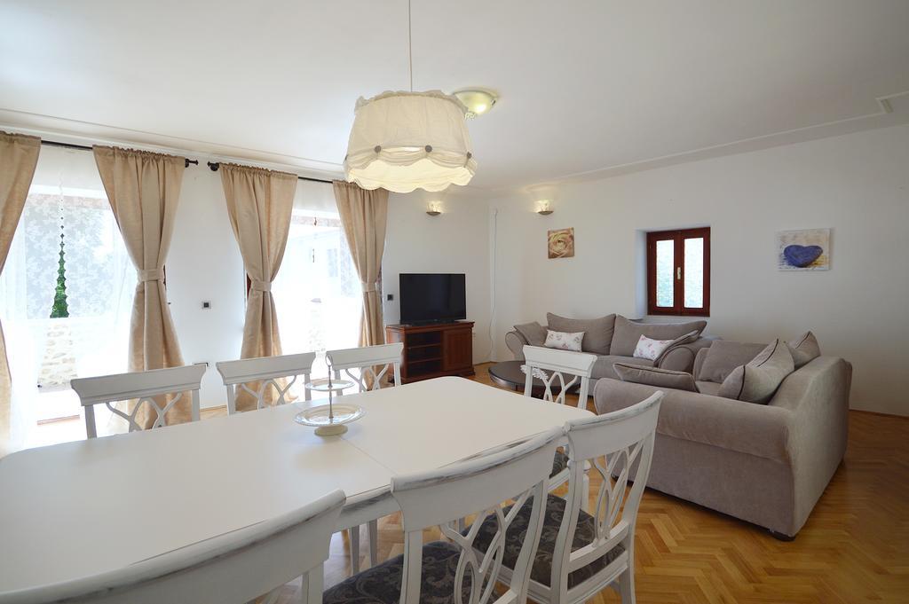 Apartment Kairos Zadar Habitación foto